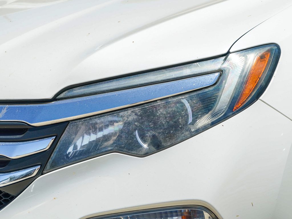 Thumbnail: 2018 Honda Pilot - 8