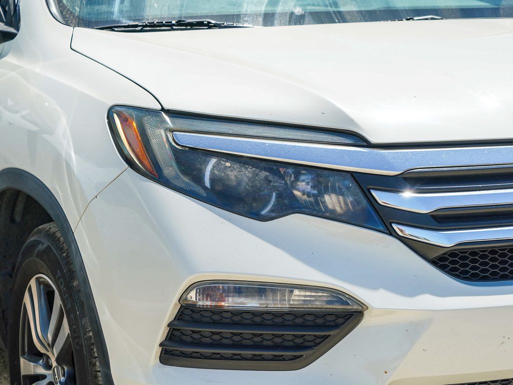 Thumbnail: 2018 Honda Pilot - 7