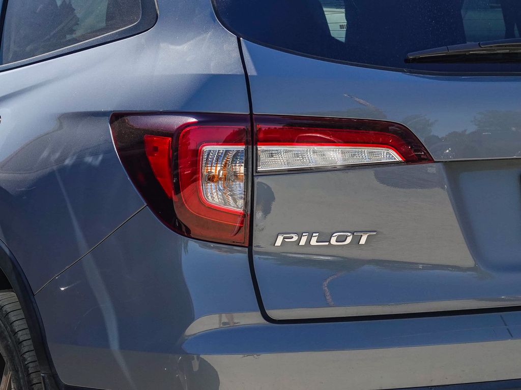 Thumbnail: 2022 Honda Pilot - 17