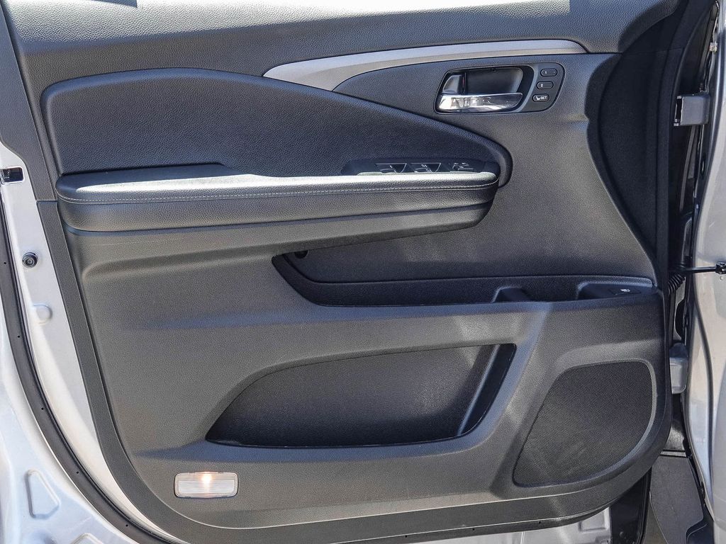 Thumbnail: 2023 Honda Ridgeline - 23