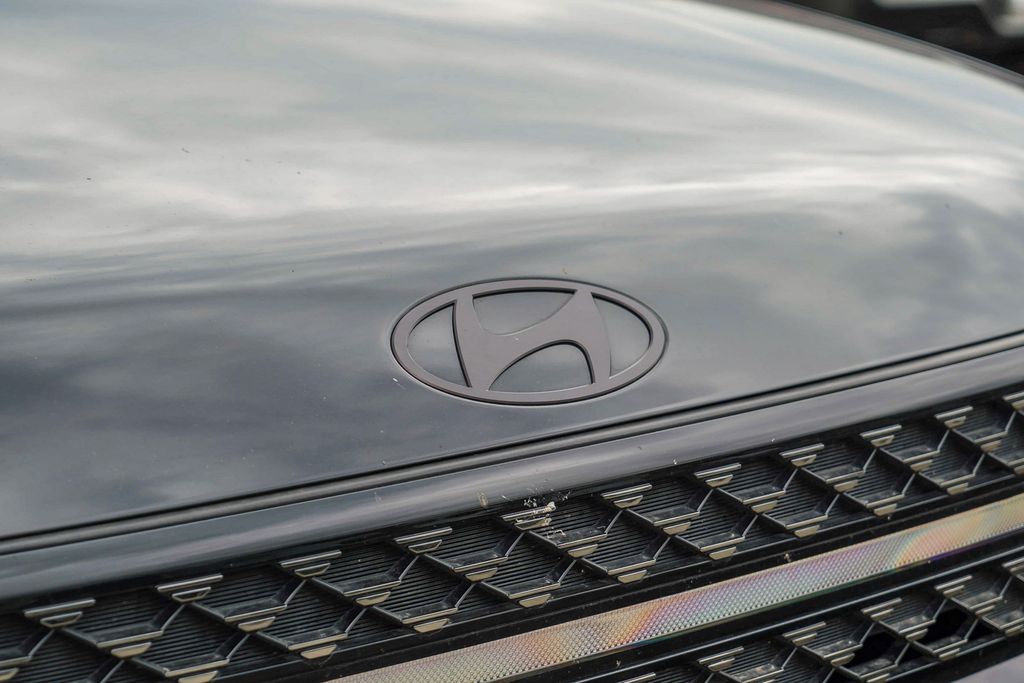 Thumbnail: 2025 Hyundai Santa Fe - 4