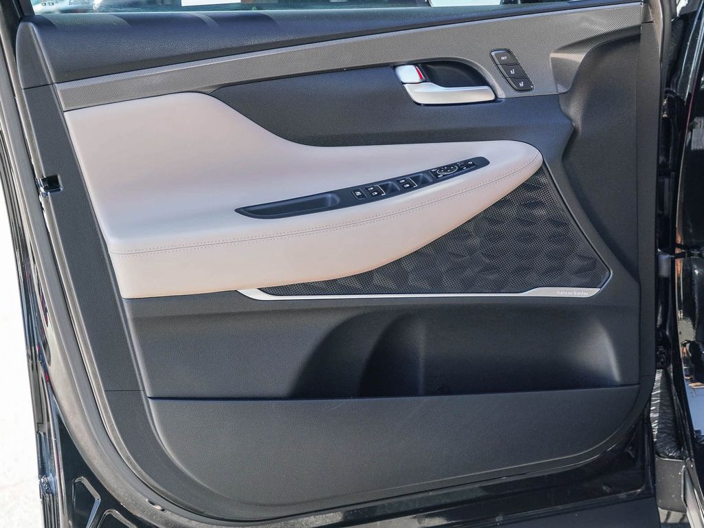 Thumbnail: 2023 Hyundai Santa Fe - 22