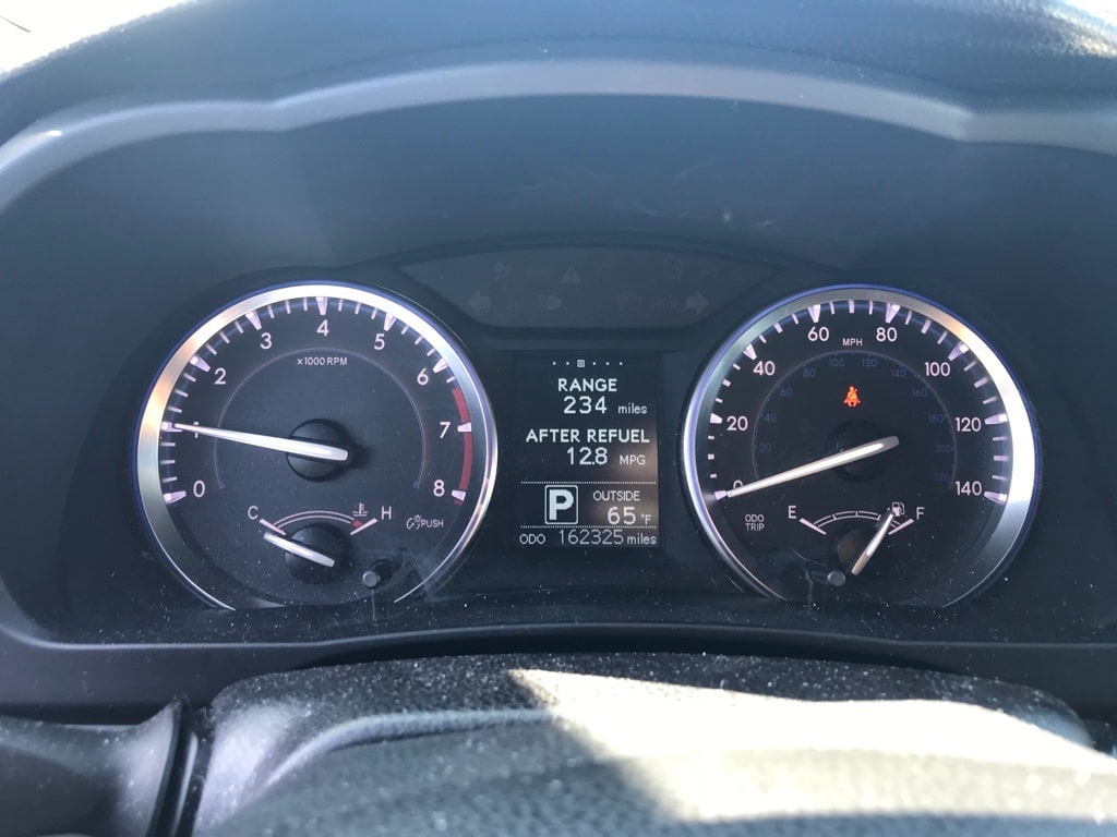 2016 Toyota Highlander LE 9