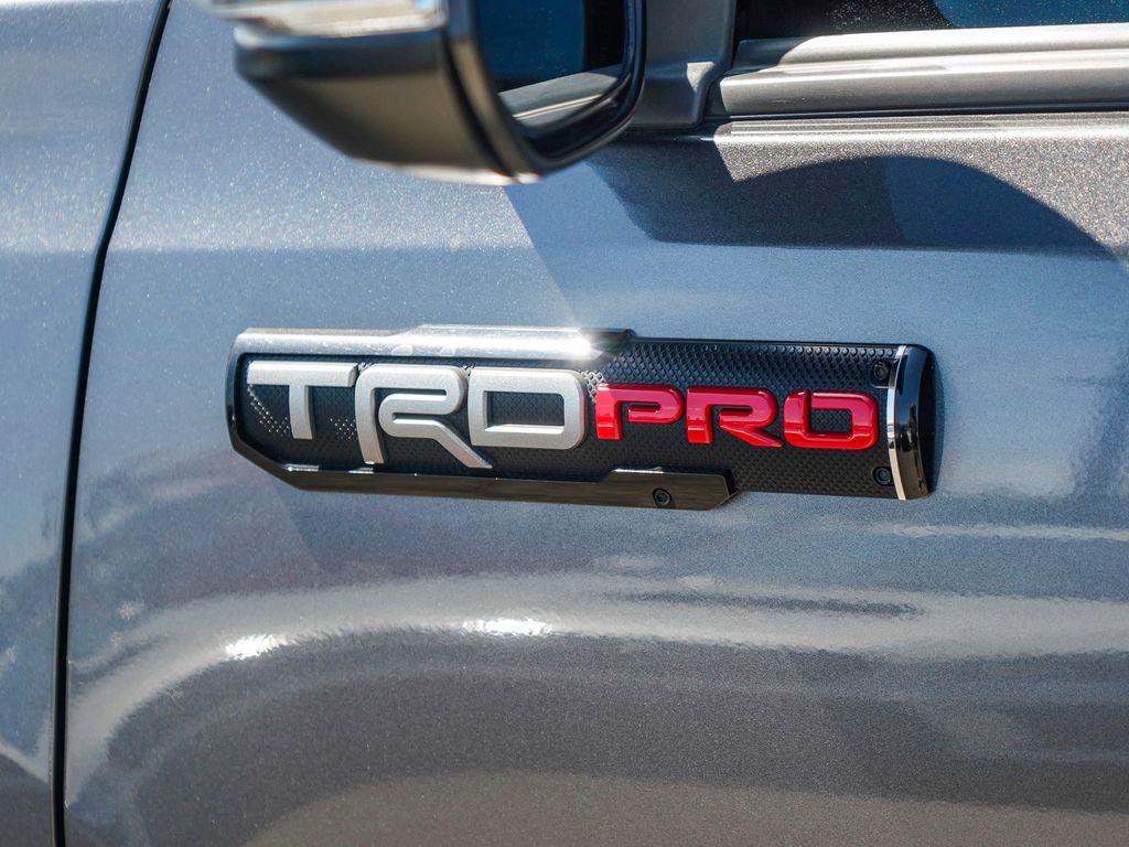 Thumbnail: 2020 Toyota Tacoma - 6