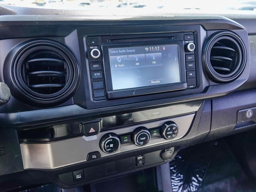 Thumbnail: 2017 Toyota Tacoma - 12