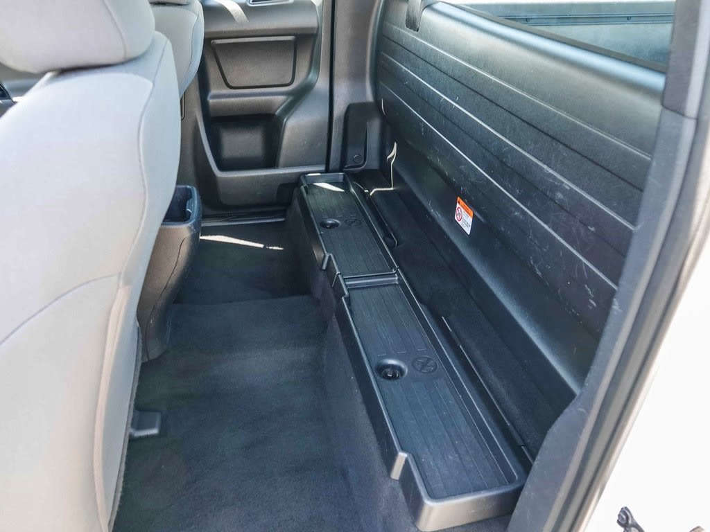 Thumbnail: 2017 Toyota Tacoma - 11