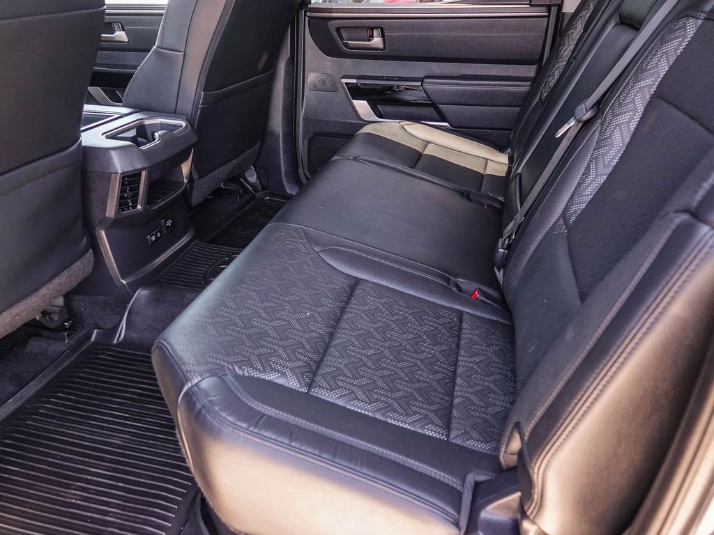 2024 Toyota Tundra Limited - Photo 10