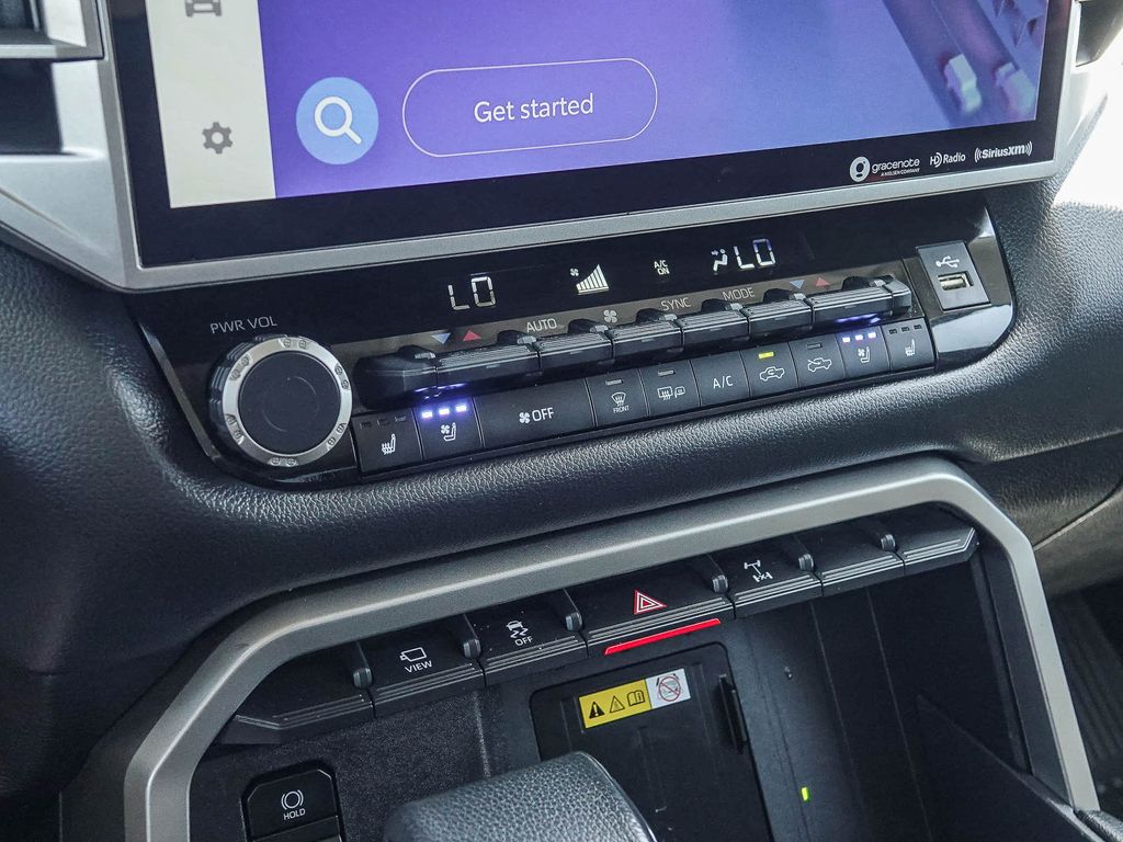 2024 Toyota Tundra Limited - Photo 25
