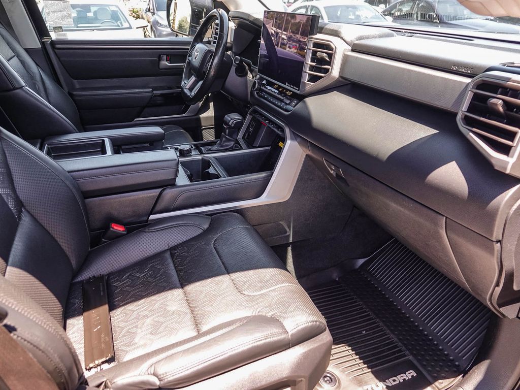 2024 Toyota Tundra Limited - Photo 11