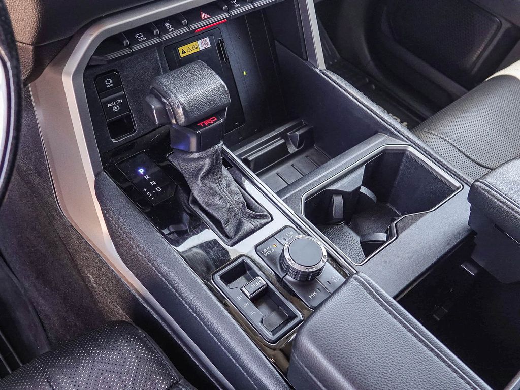 2024 Toyota Tundra Limited - Photo 13