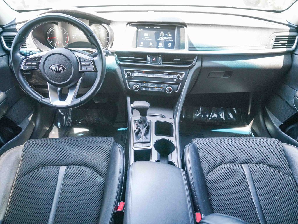 Thumbnail: 2020 Kia Optima - 2