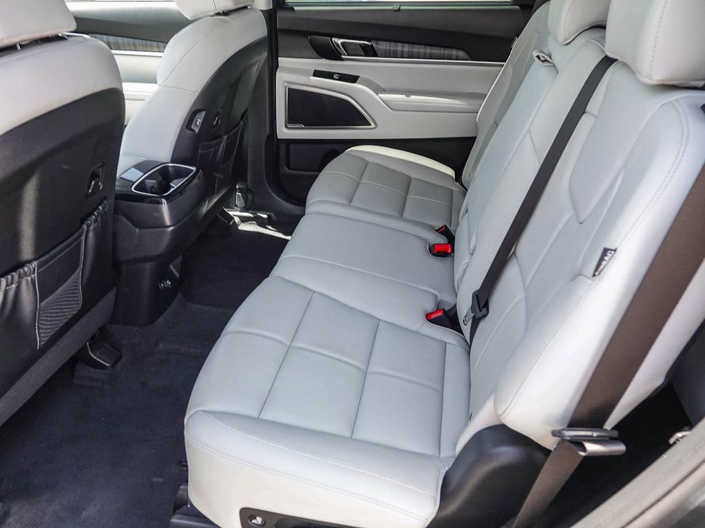 Thumbnail: 2024 Kia Telluride - 11
