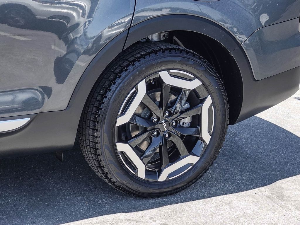 Thumbnail: 2024 Kia Telluride - 21