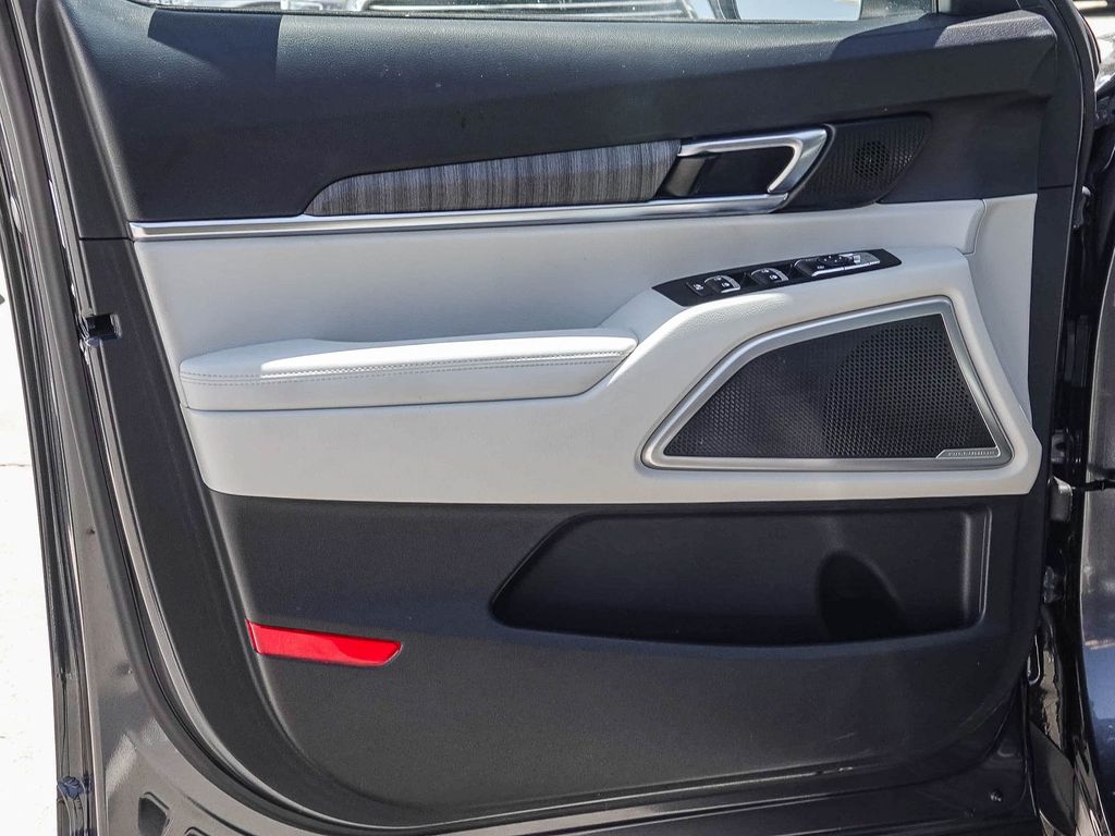 Thumbnail: 2024 Kia Telluride - 23