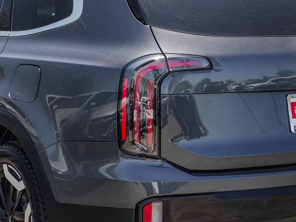 Thumbnail: 2024 Kia Telluride - 19