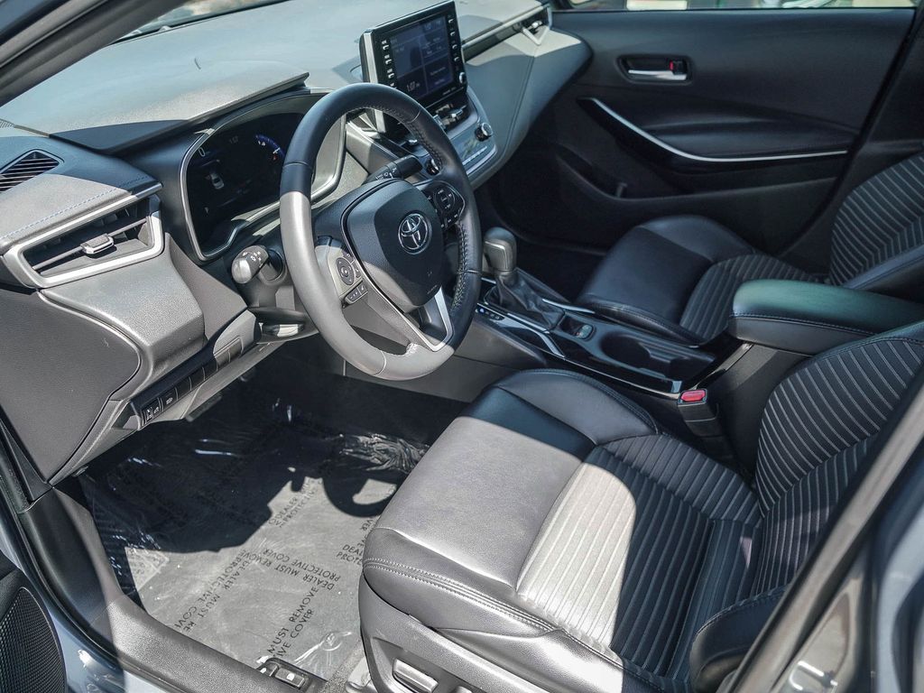 Thumbnail: 2021 Toyota Corolla - 10