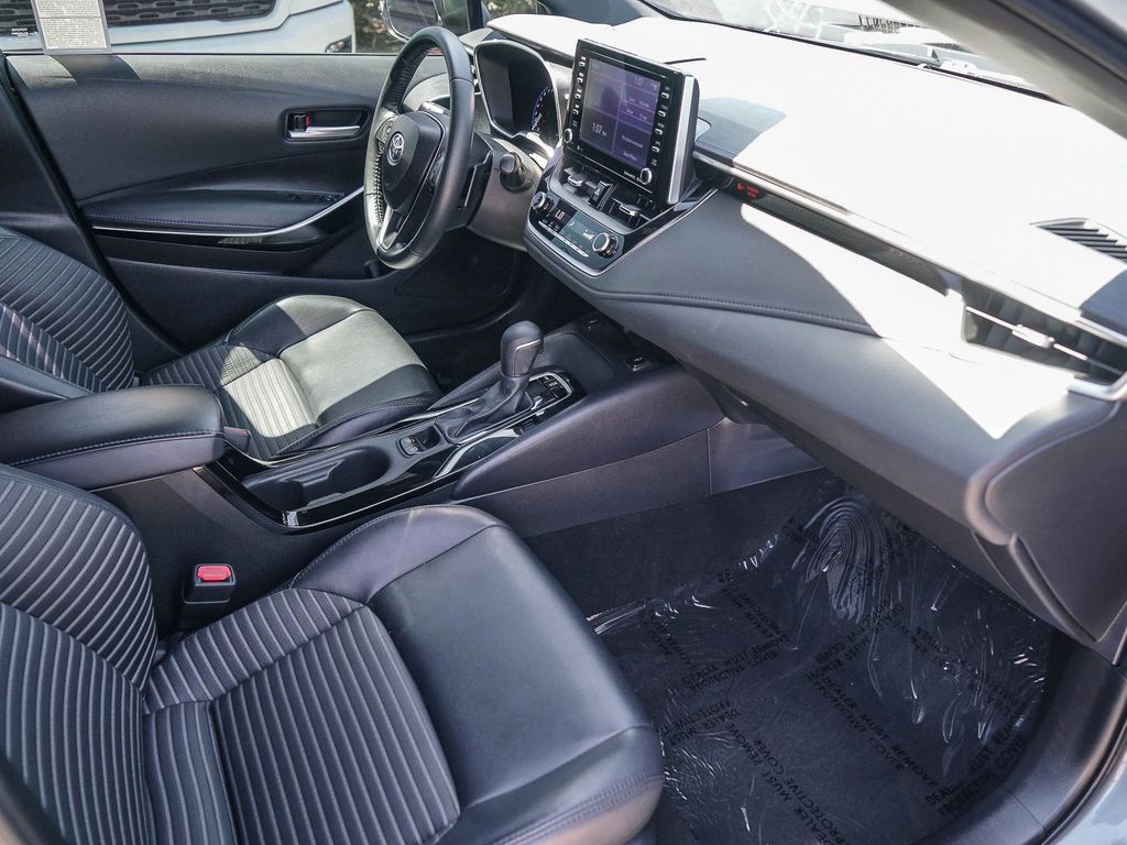 Thumbnail: 2021 Toyota Corolla - 9