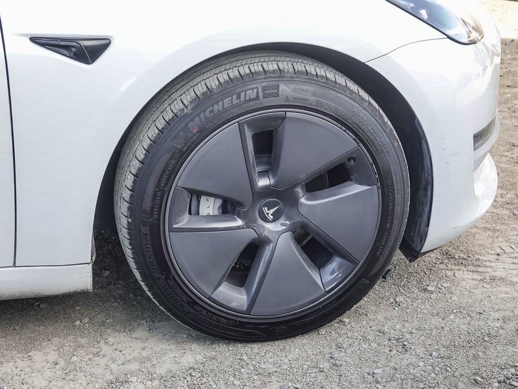 Thumbnail: 2023 Tesla Model 3 - 5