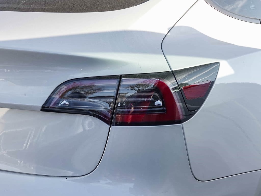 Thumbnail: 2023 Tesla Model 3 - 15