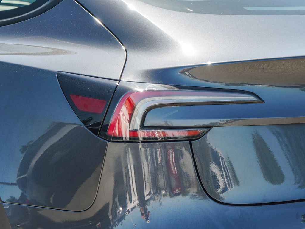Thumbnail: 2025 Tesla Model 3 - 16