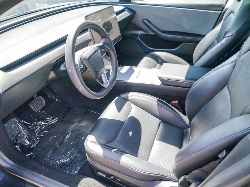 Thumbnail: 2025 Tesla Model 3 - 9