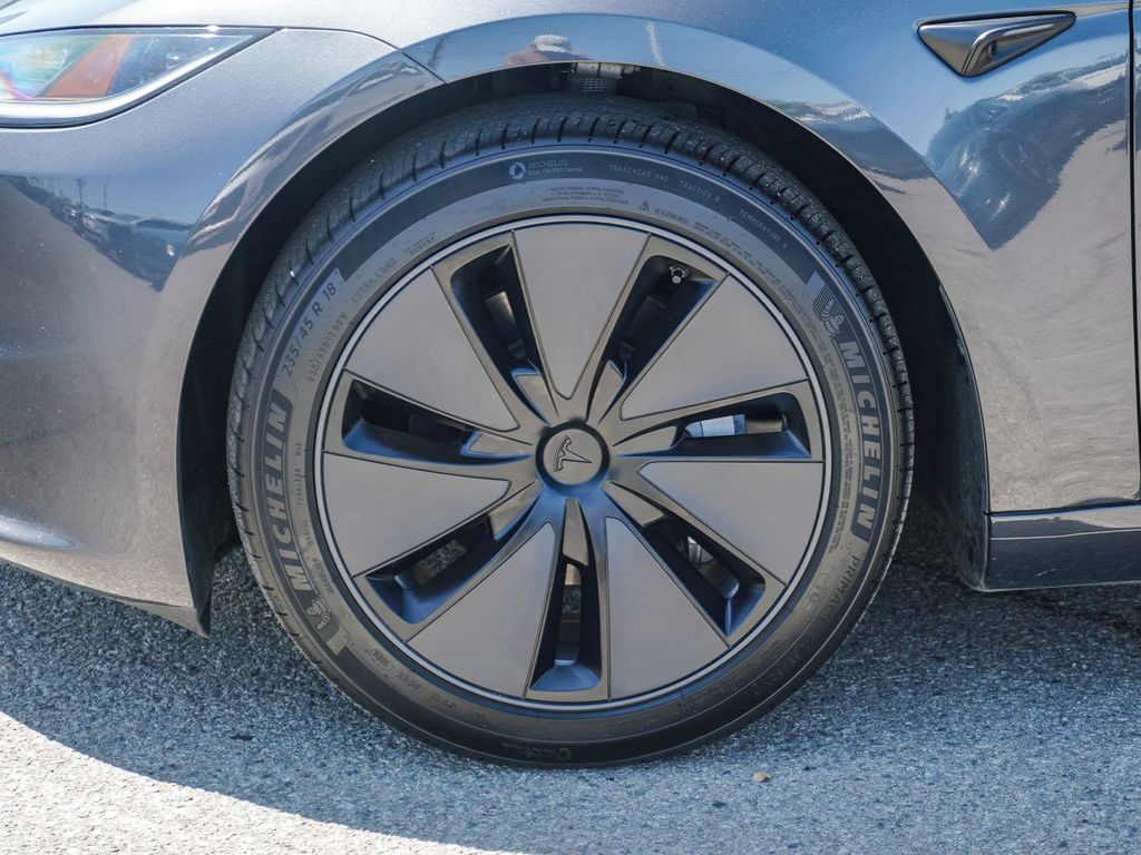 Thumbnail: 2025 Tesla Model 3 - 18
