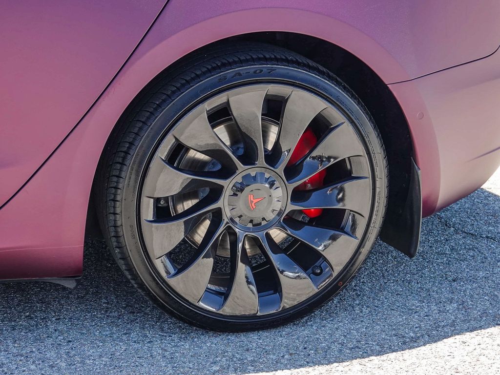 Thumbnail: 2021 Tesla Model 3 - 19