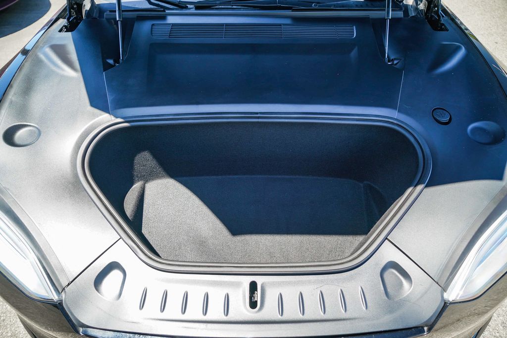 Thumbnail: 2021 Tesla Model S - 6