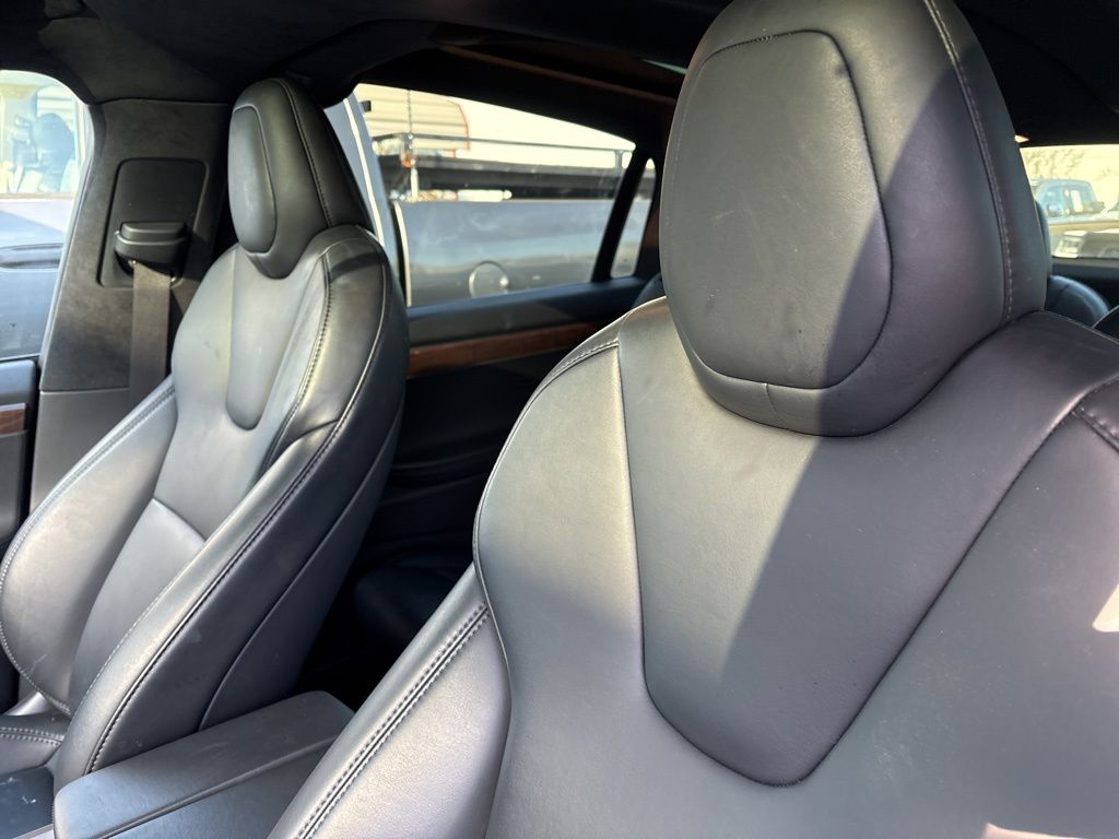 Thumbnail: 2021 Tesla Model X - 6