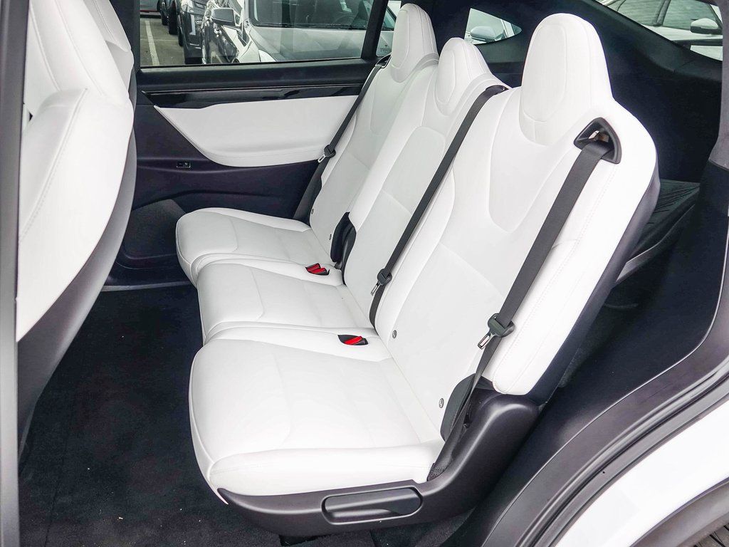 Thumbnail: 2021 Tesla Model X - 11