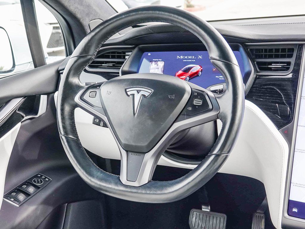 Thumbnail: 2021 Tesla Model X - 8