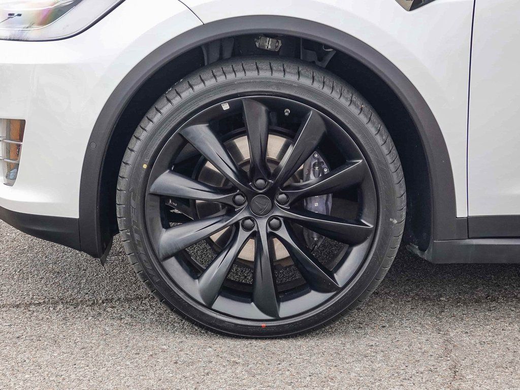 Thumbnail: 2021 Tesla Model X - 20