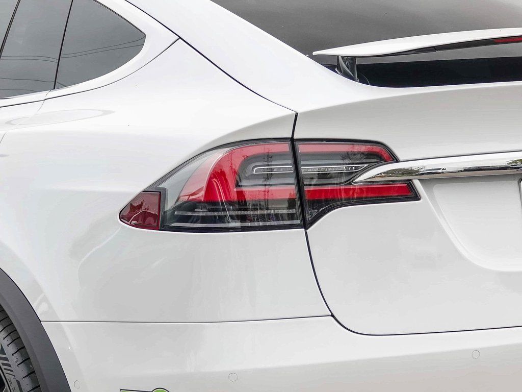 Thumbnail: 2021 Tesla Model X - 6