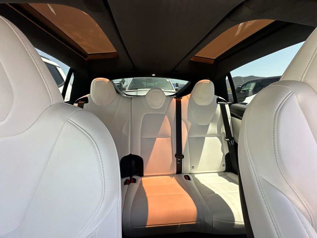 Thumbnail: 2020 Tesla Model X - 7