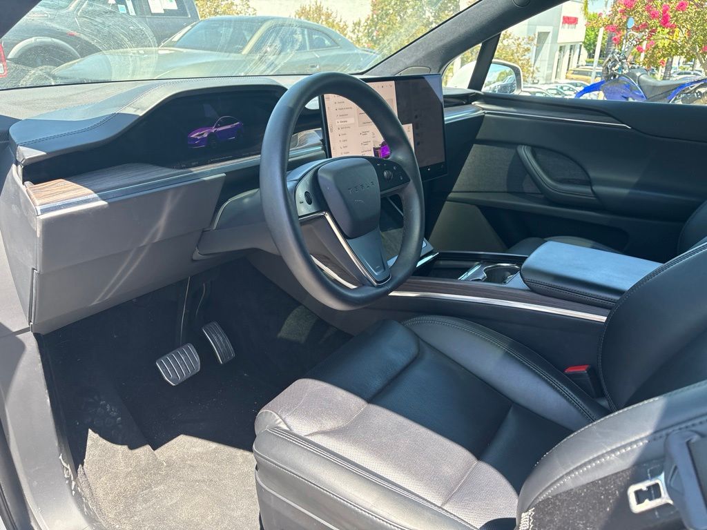 Thumbnail: 2023 Tesla Model X - 2