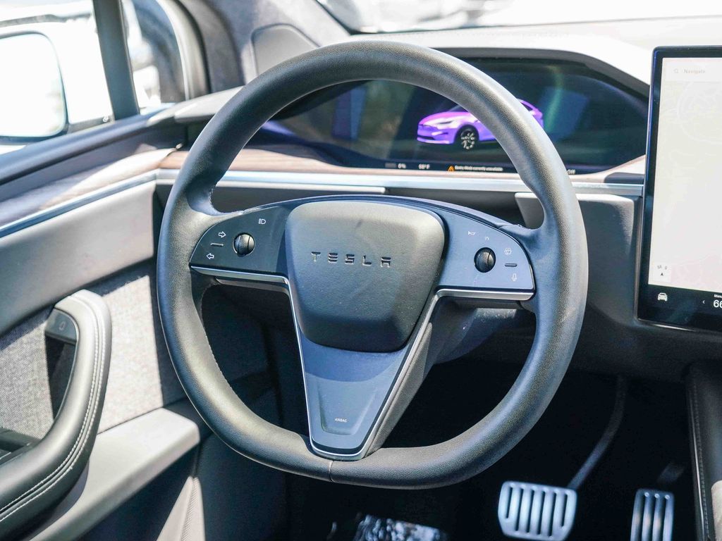 Thumbnail: 2023 Tesla Model X - 8