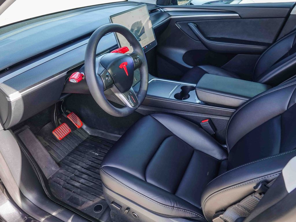 Thumbnail: 2024 Tesla Model Y - 9