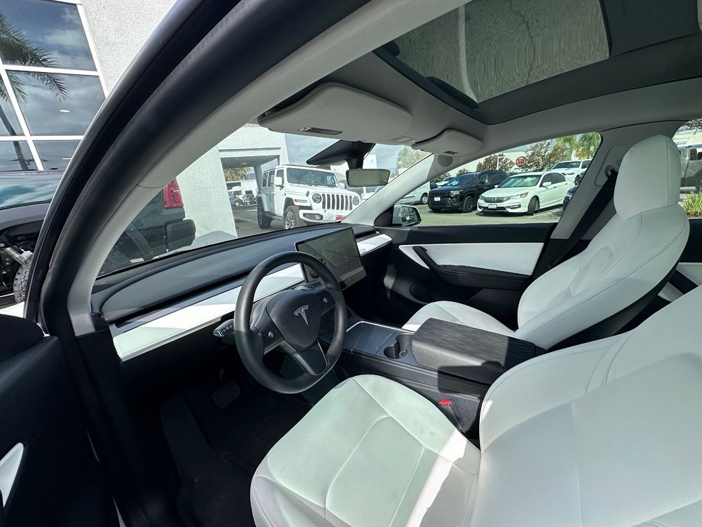 Thumbnail: 2022 Tesla Model Y - 2