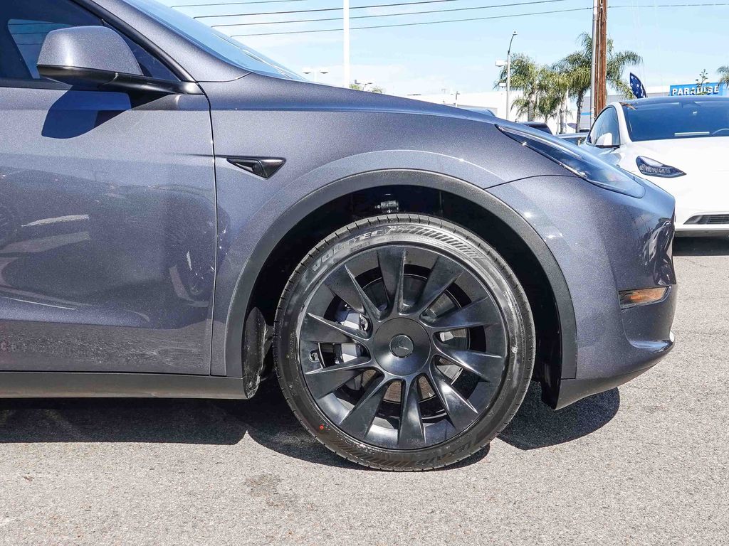 Thumbnail: 2023 Tesla Model Y - 7