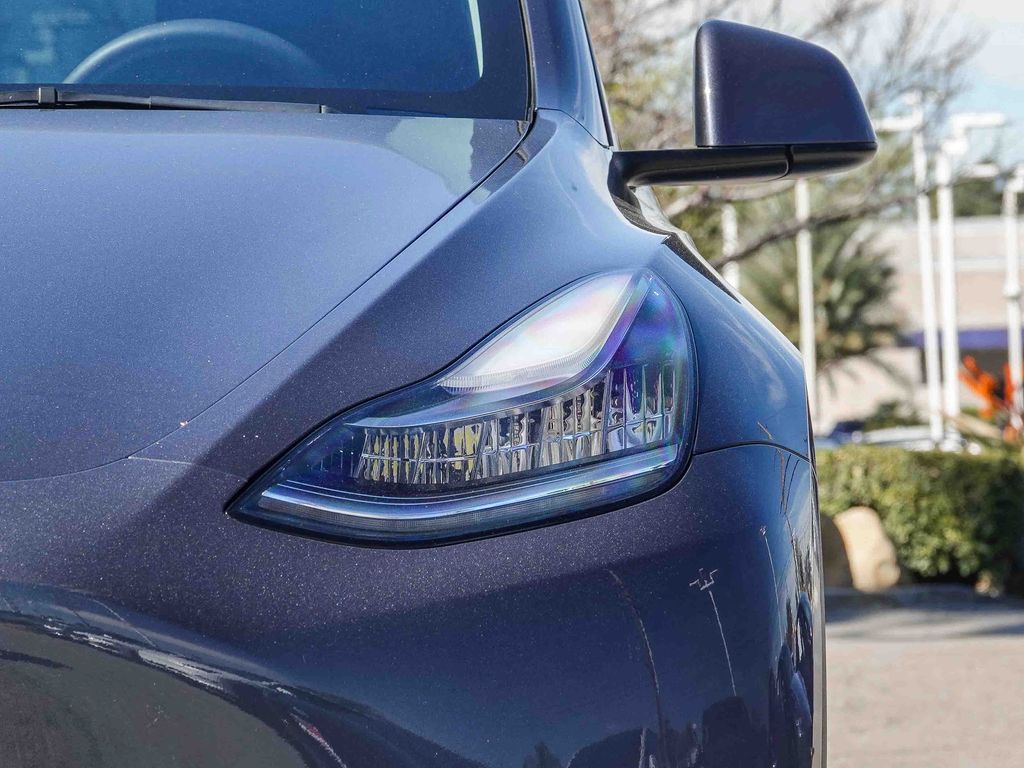 Thumbnail: 2023 Tesla Model Y - 6