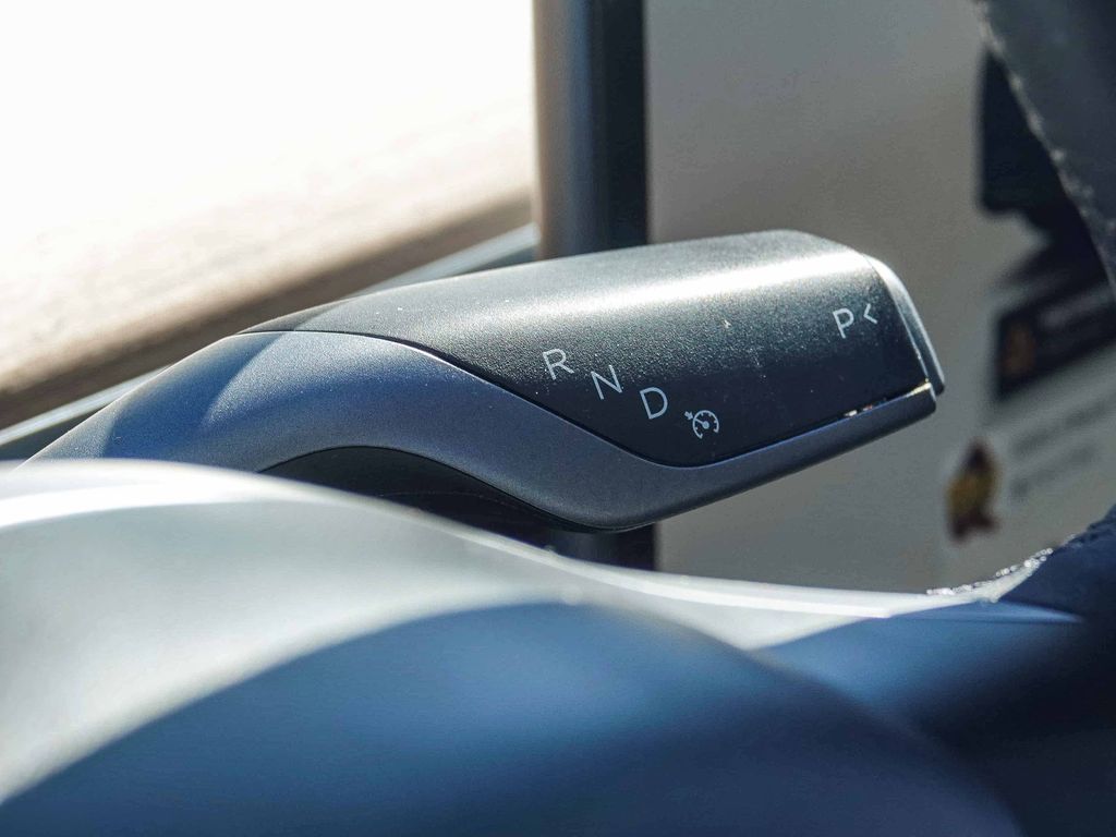 Thumbnail: 2023 Tesla Model Y - 19