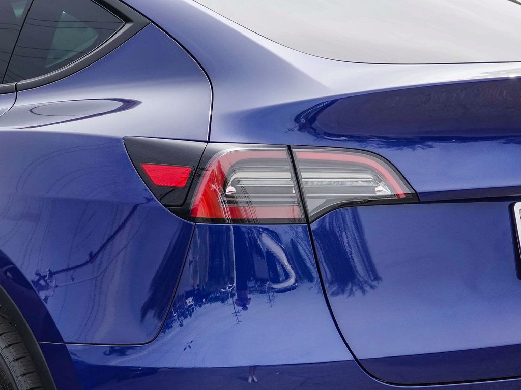 Thumbnail: 2024 Tesla Model Y - 6