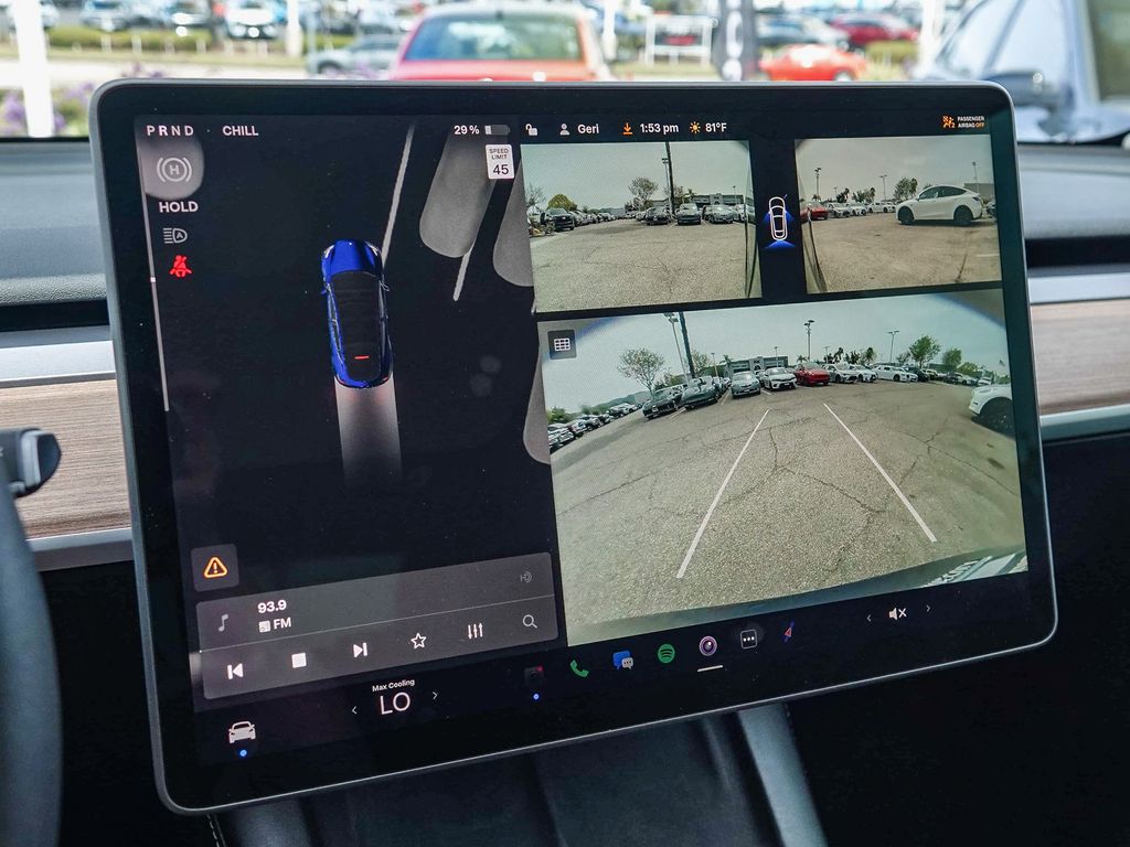 Thumbnail: 2024 Tesla Model Y - 25