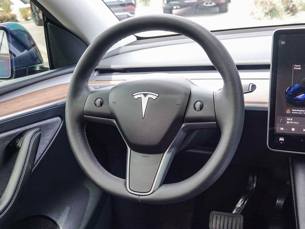 Thumbnail: 2024 Tesla Model Y - 8