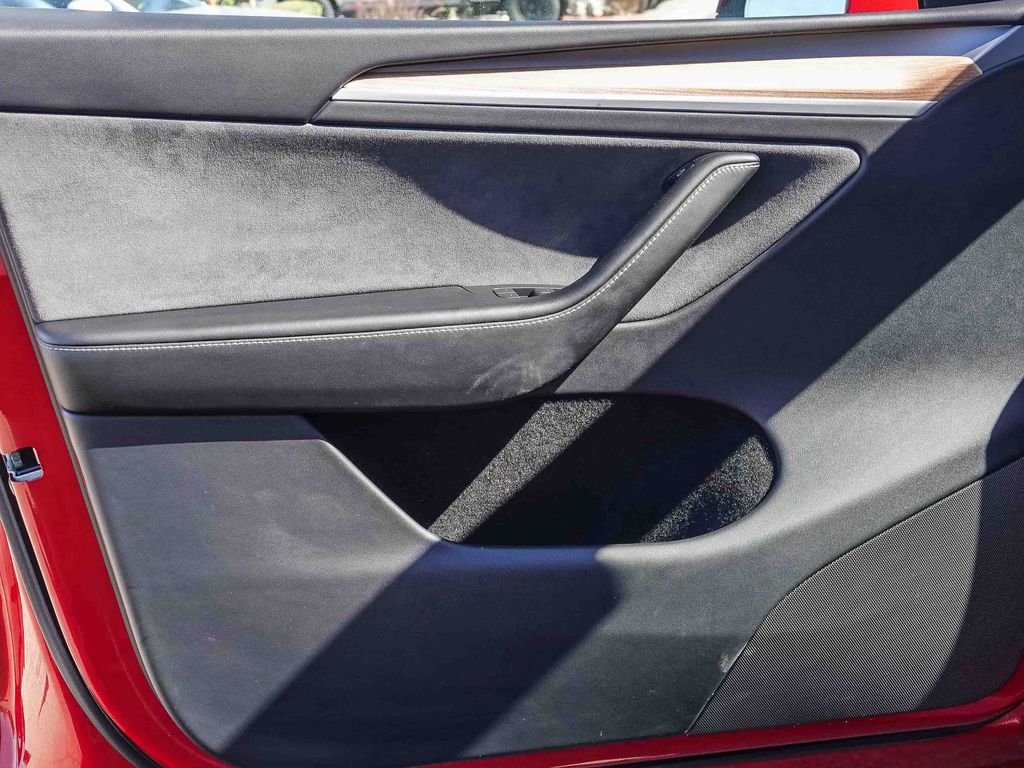 Thumbnail: 2023 Tesla Model Y - 20