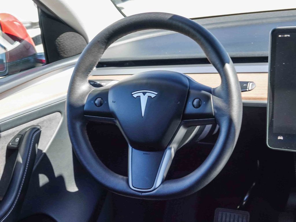 Thumbnail: 2023 Tesla Model Y - 8