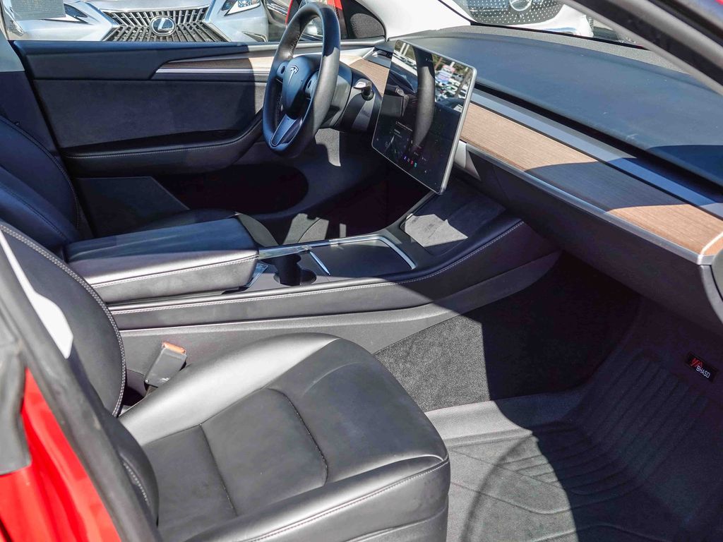 Thumbnail: 2023 Tesla Model Y - 9