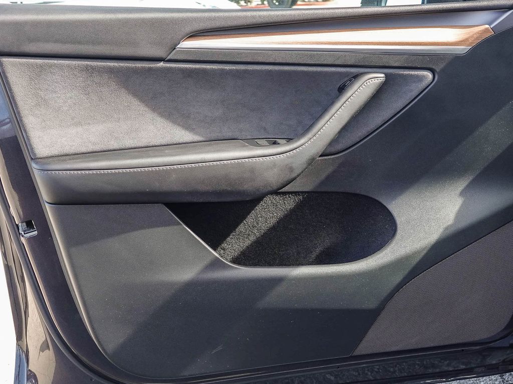 Thumbnail: 2024 Tesla Model Y - 20