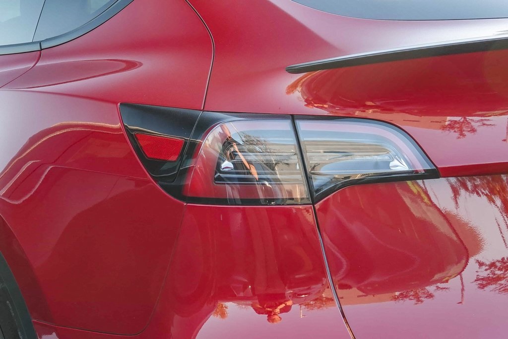 Thumbnail: 2022 Tesla Model Y - 18