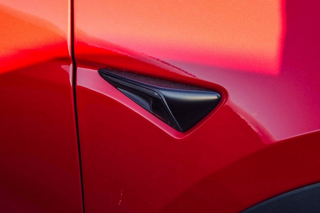 Thumbnail: 2022 Tesla Model Y - 9